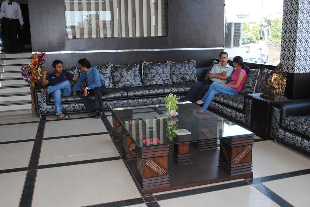 Oaktel Hotel Grand Shiva Near Ganga Ghat Haridwār Esterno foto